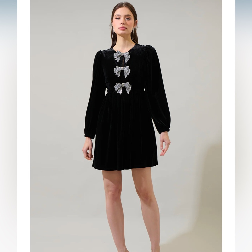 NWT Sugarlips Glow Bow Velvet Dress Black